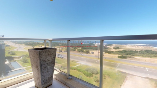 Imagen 10 de 14 de Venta De Apartamento 3 Dormitorios En Playa Brava, Punta Del Este