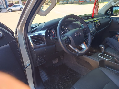 Toyota Hilux Pick-Up 2.8 Cd Srx 204Cv 4X4 At