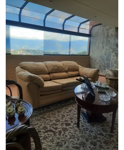 Elegante Penthouse En La Tahona
