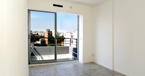 Imagen 8 de 15 de 3 Amb. En Venta A Estrenar Con Balcón En Floresta