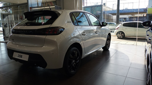 Imagen 9 de 21 de Peugeot 208 Style 1.6 Tiptronic - Avec Peugeot