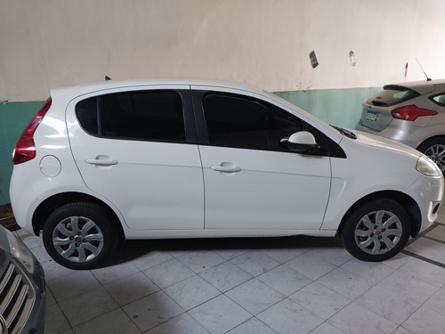 Imagen 2 de 7 de Fiat Palio 2016 1.4 Attractive 85cv