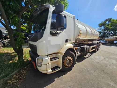 Volvo Vm 270 Tanque 6x2 2015                 $289.980,00