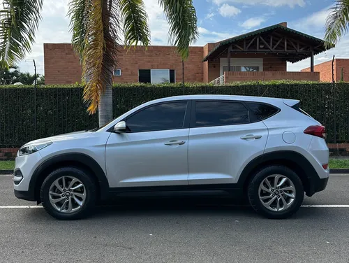 Hyundai Tucson 2.0 Gl Advance