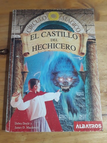 El Castillo Del Hechicero - Debra Doyle