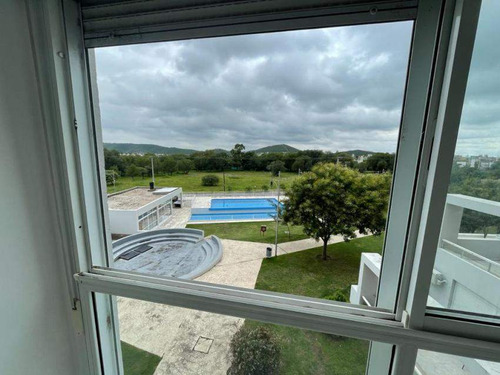 Venta Departamento De Tres Dormitorios Con Balcón En Jardines De La Estanzuela