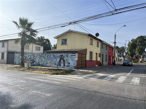 Casa En Venta De 3 Dorm. En Coquimbo, El Llano