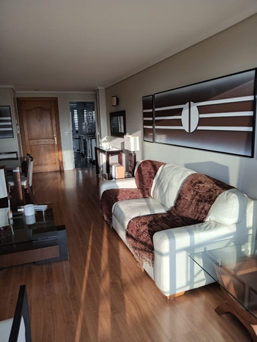 Amoblado, Vista Panorámica, 4 Dorm, 3 Baños, 2 estac, 140mt2