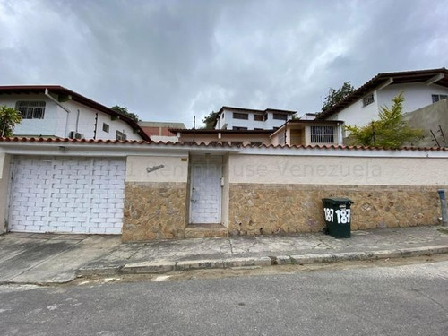 Imagen 1 de 30 de En Venta Bella Casa De Oportunidad En Santa Sofia, Caracas. Mejor Precio De La Zona. Código: Mm1 21-17668