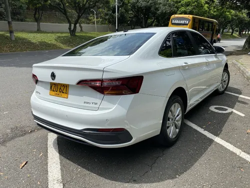 Volkswagen Jetta 1.4 Turbo Tsi Comfortline At 4x2 2022