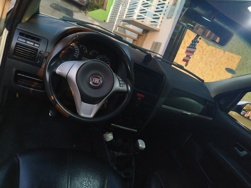 Fiat Palio 1.8 Hlx Flex 5p 2006