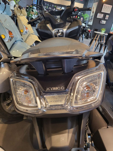 Maxiscooter Downtown 350 Tcs -entrega Inmediata