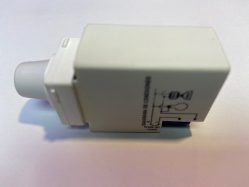 Imagen 2 de 4 de Regulador Tecnova 500w Modelo Tipo Línea 2000 - Square Slim