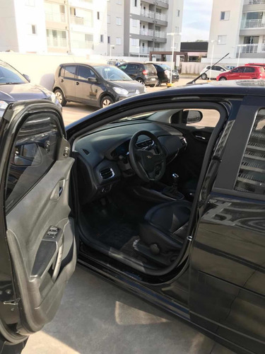 Imagem 6 de 9 de Chevrolet Onix 2014 1.4 Ltz 5p