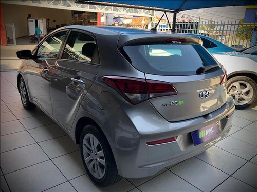 Imagem 6 de 9 de Hb20 1.6 Comfort Plus 16v Flex 4p Automático
