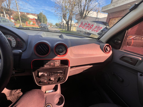 Volkswagen Gol 1.4 Power 83cv