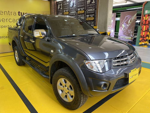 Imagen 2 de 25 de Mitsubishi L200 2.5l
