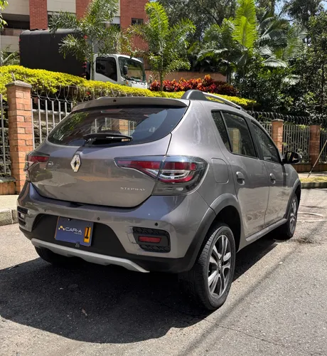 Renault Stepway 1.6 Expression / Zen