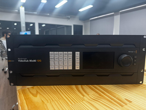 Blackmagic Design Videohub 80x80 12g (Usado)