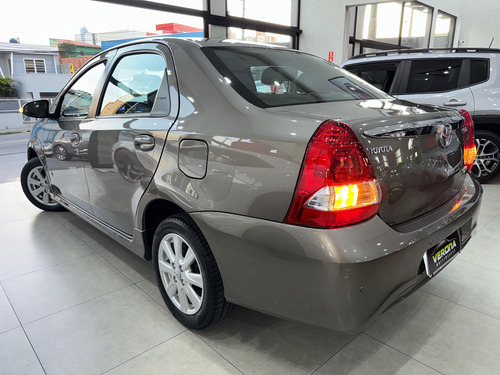 Toyota Etios 1.5 XLS SEDAN 16V FLEX 4P AUTOMÁTICO