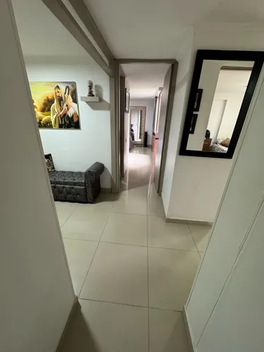 Vive En La Parte Baja De La Loma De Los Bernal, Vendo Apartamento En Exclusiva Unidad Residencial