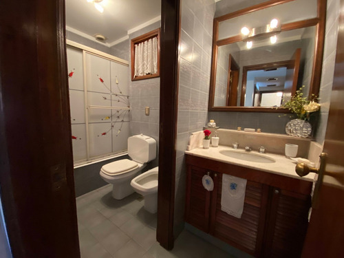Imagen 16 de 30 de Venta Casa 7 Ambientes Caballito Pileta Cocheras