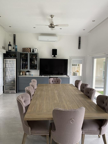 Imagen 15 de 30 de Casa En Venta En El Nacional Country Club-