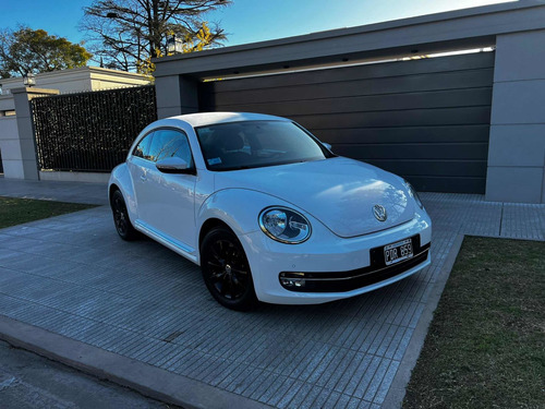 Imagen 8 de 15 de Volkswagen The Beetle 2015 1.4 Design Dsg