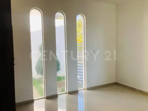 Casa En Venta, En El Palomar, Tlajomulco De Zuñiga, Jalisco.