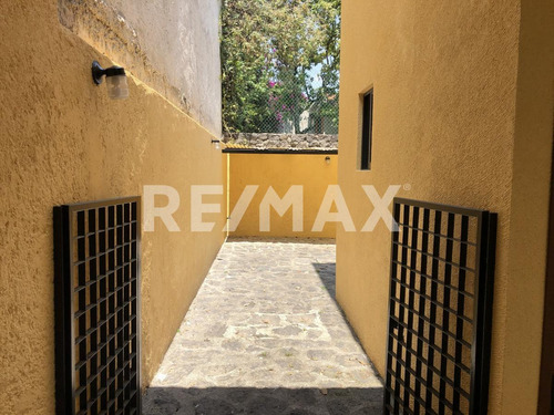 Casa En Venta En Jardines Del Ajusco