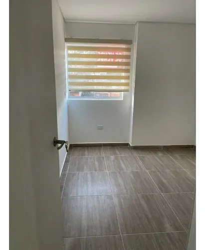 Vende Apartamento En Ríonegro 72 Metros Con Parqueadero U/cerrada Ch