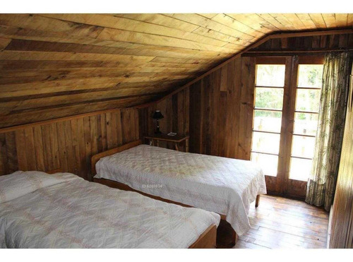 Hermosa Propiedad Con Casa De Madera Nativa Estilo Alpes
