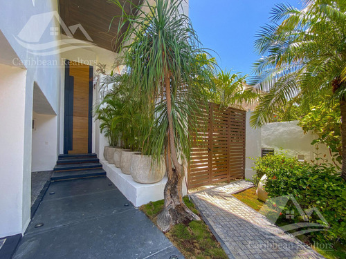 Casa En Venta Isla Dorada Cancún