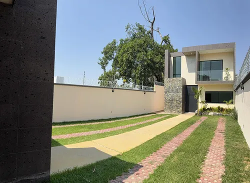 Casa En Fraccionamiento Pedregal De Las Fuentes