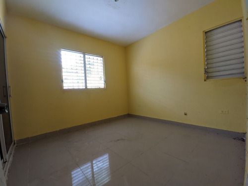 Alquilo Casa En Villa Mella