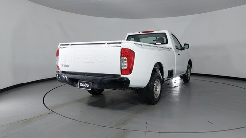 Nissan NP300 2.5 CHASIS CABINA DH AC PAQ. SEG