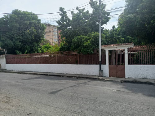 En Venta Casa/ Urb, La Soledad. /las Delicias Maracay/js0214