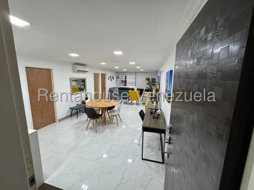 Apartamento Remodelado En Venta, Urb. Los Palos Grandes