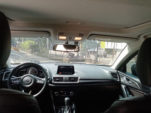 Imagen 10 de 14 de Mazda 3 2019