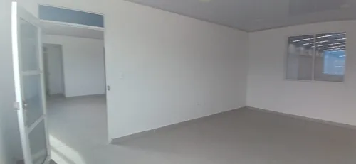 Bodega Moderna Espaciosa Y Con Excelentes Acabados. Cod. 54596