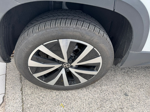 Volkswagen Taos 1.4 Tsi Highline At