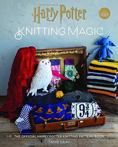 Book : Harry Potter Knitting Magic The Official Harry Potter