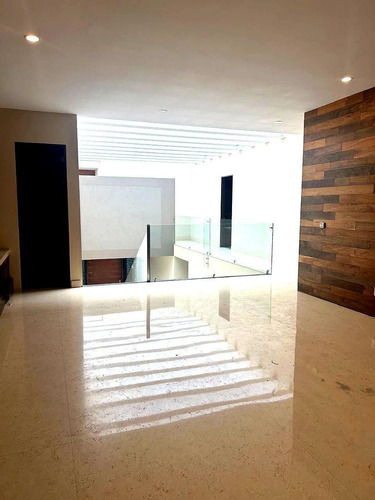 Residencia En Venta En Bosques De Las Lomas