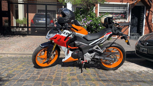 Imagen 4 de 9 de Honda Repsol Cb190