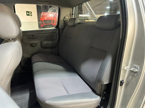 Toyota Hilux 2.5 STD 4X2 CD 16V TURBO DIESEL 4P MANUAL