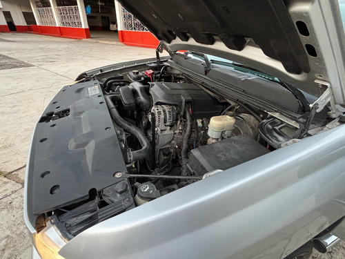 Chevrolet Cheyenne 5.3 2500 Crew Cab Ltz 4x4 Mt