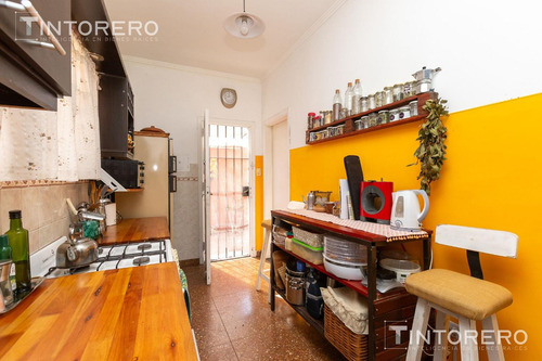 Venta Casa 3 Ambientes Con Cochera Y Jardin Padua. Acepta Permuta