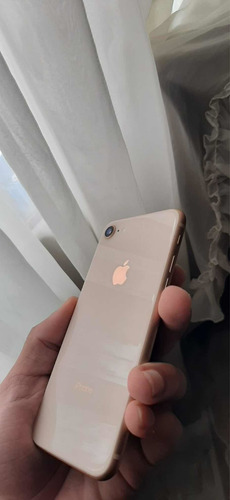 Imagem 5 de 5 de iPhone 8 Rose De Vitrine
