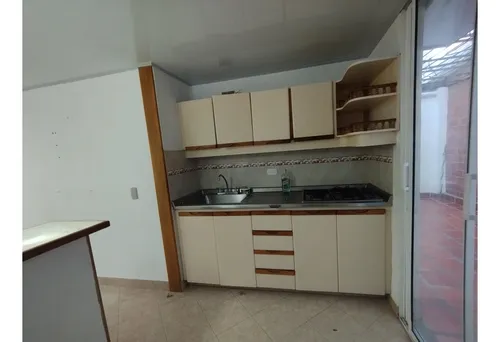 Casa En Venta - San Juan De Laureles