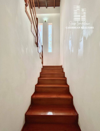Town House En Alquiler. Conj. Resd Tierra Del Sol